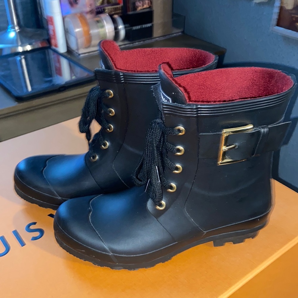 Tommy Hilfiger black rain boots